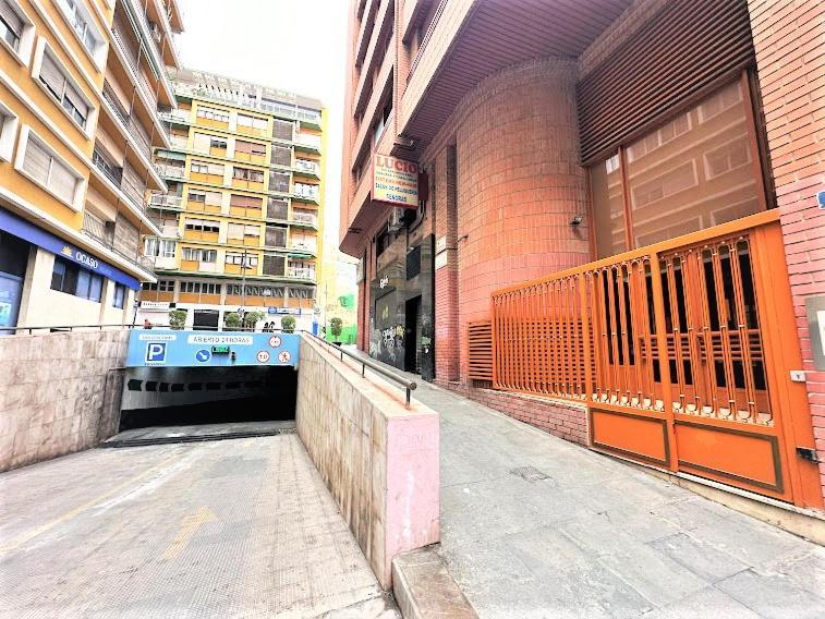 Rambla Apartment อาลิกันเต ภายนอก รูปภาพ