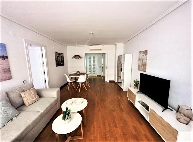 Rambla Apartment อาลิกันเต ภายนอก รูปภาพ